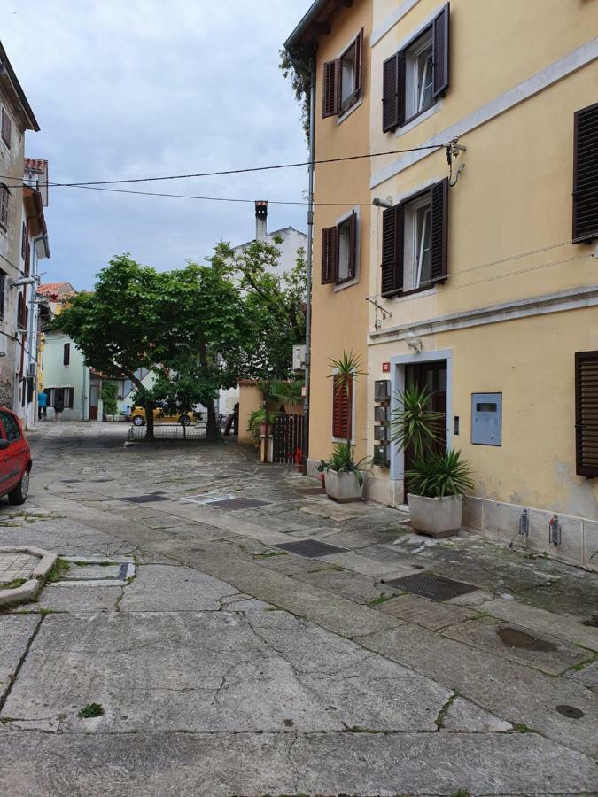 North To South Apartments Ізола Екстер'єр фото