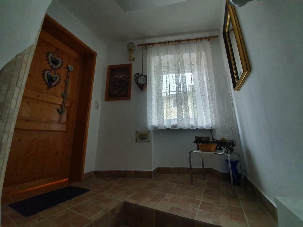 North To South Apartments Ізола Екстер'єр фото